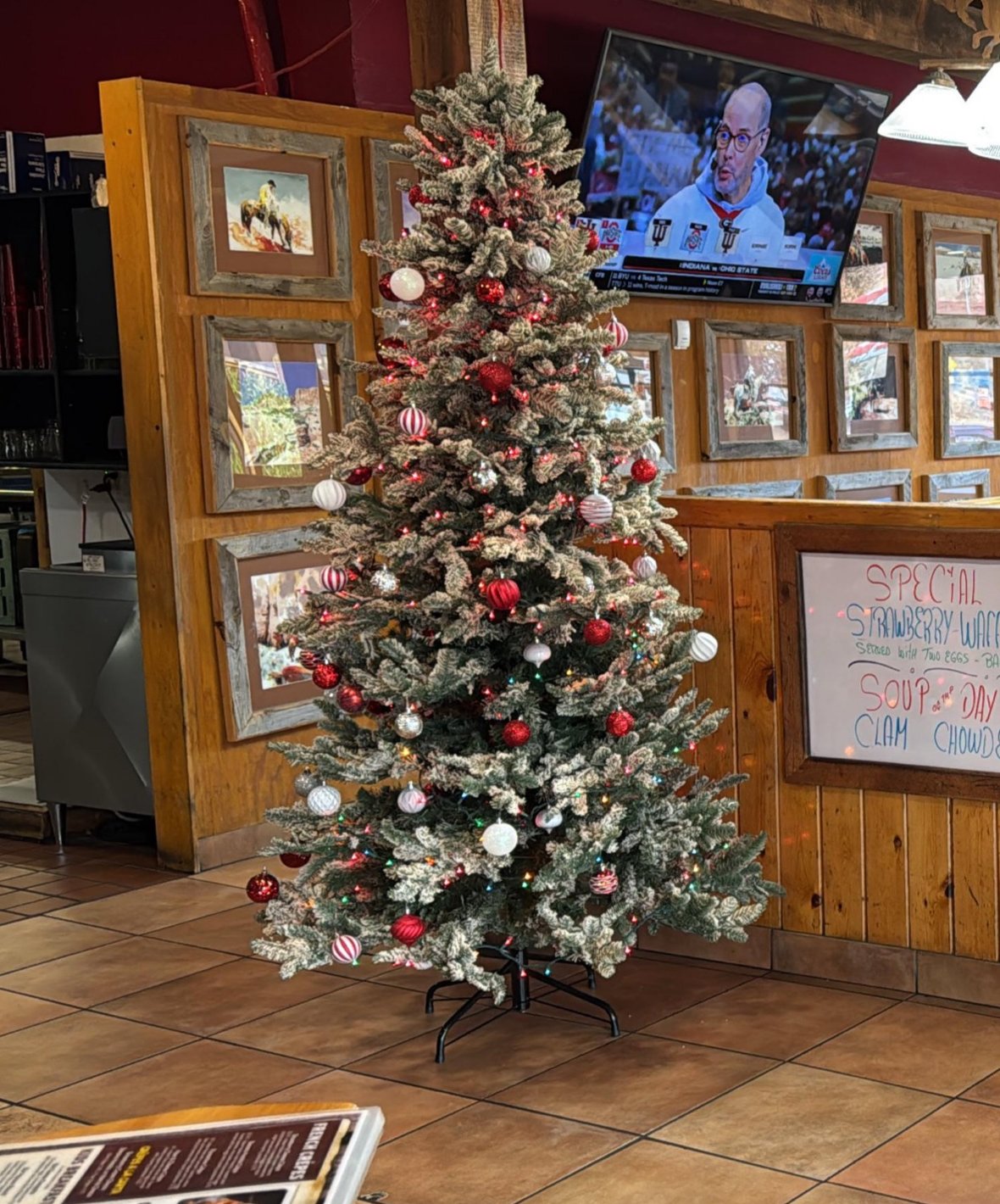 Moab Grill interior decorated for the holidays
